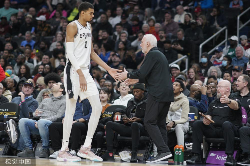 摘得MVP